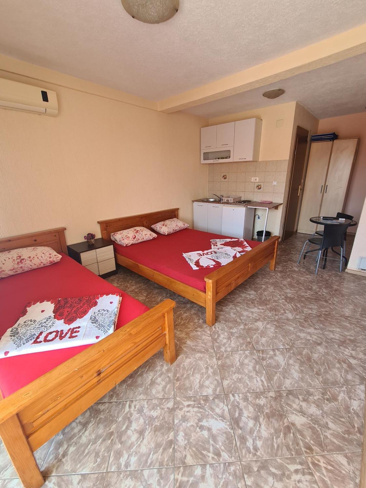 Apartments Bulatovic Bar Oda fotoğraf